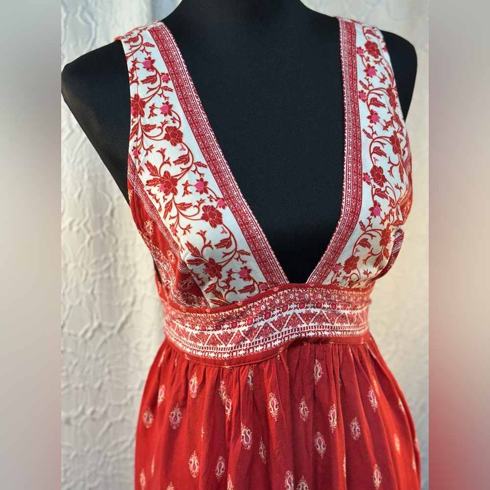 LULUS- Boho Red 🌹Floral Deep V-Neck Mini Dress (L) - Picture 5 of 13